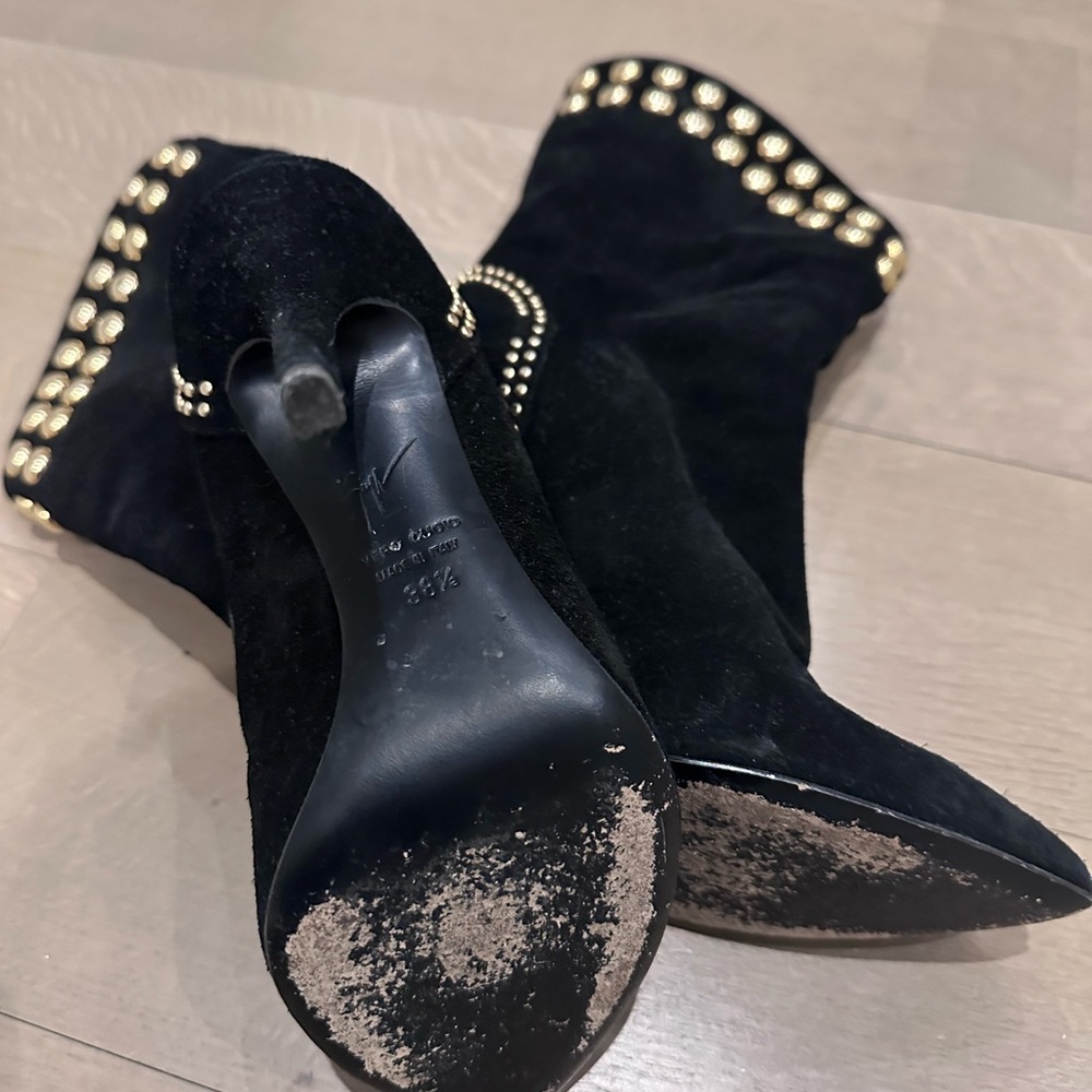 Fashion black bootis made in Italy